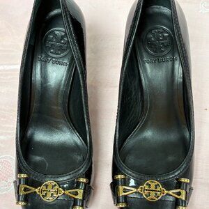 Tory Burch-Women-10/2011-51-Black Patent leather heel dress shoes.Sz-6M,Brazil.U